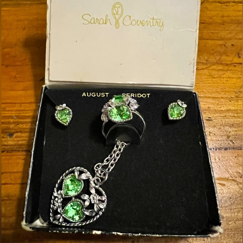 Vintage Sarah Coventry “Love Story” August Birthstone Set